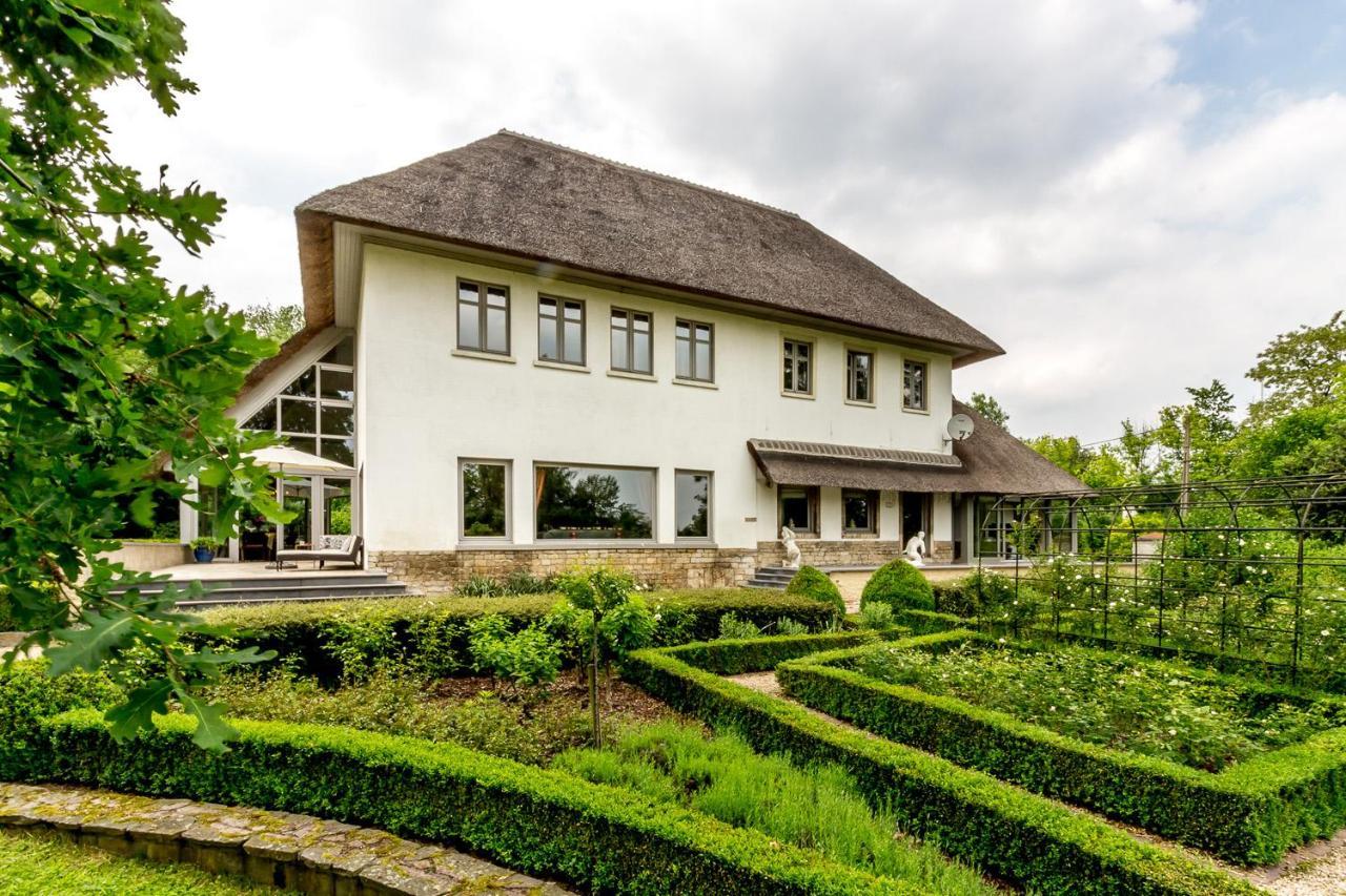 Raesborre Homes - Self Check-In เลอเวน ภายนอก รูปภาพ